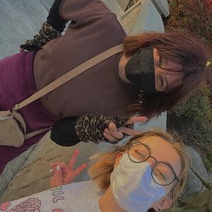 Meet your Posher, Olyvia